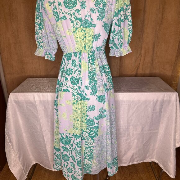 ASOS DESIGN Tie front midi tea dress with godets in green & yellow flower - Picture 2 of 5